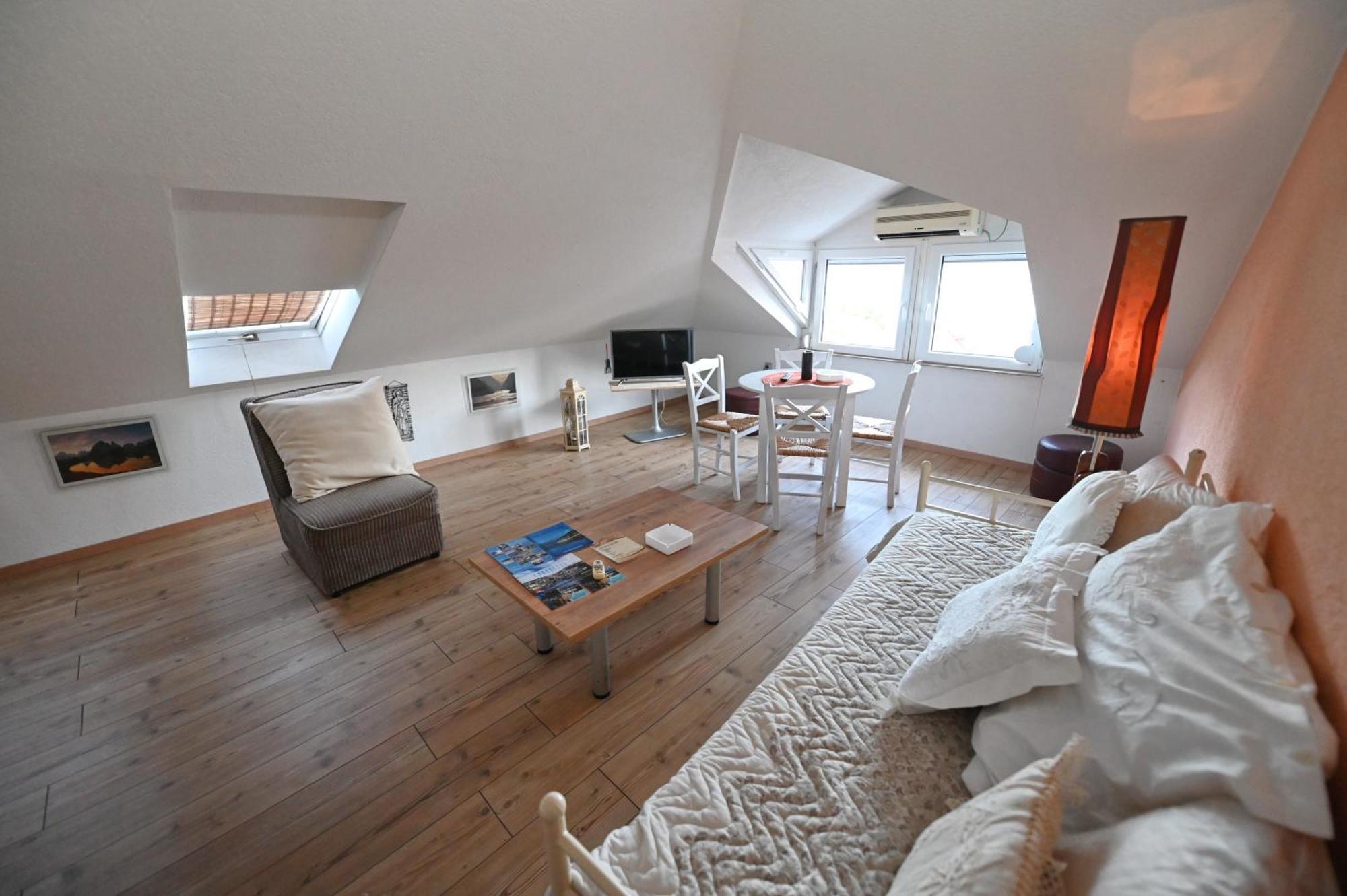 Eke Irin Apartments オフリド エクステリア 写真